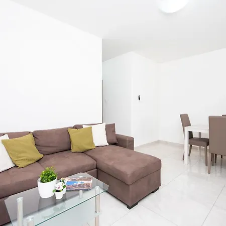 Flotta Island Apartment