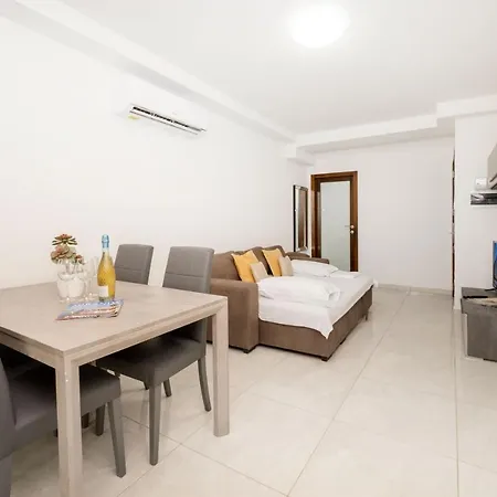 Flotta Island Apartment Gzira