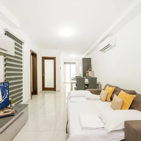 Flotta Island Gzira